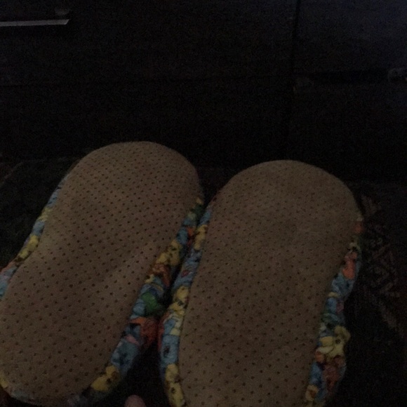 Pokémon slippers - Picture 2 of 2